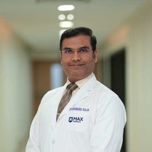 Dr. Abhishek Gulia, Medical Reviewer